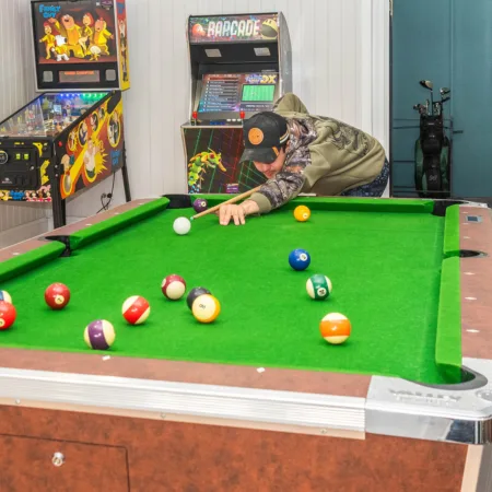 Pool table at Batemans Bay Indoor Golf Bar & Lounge