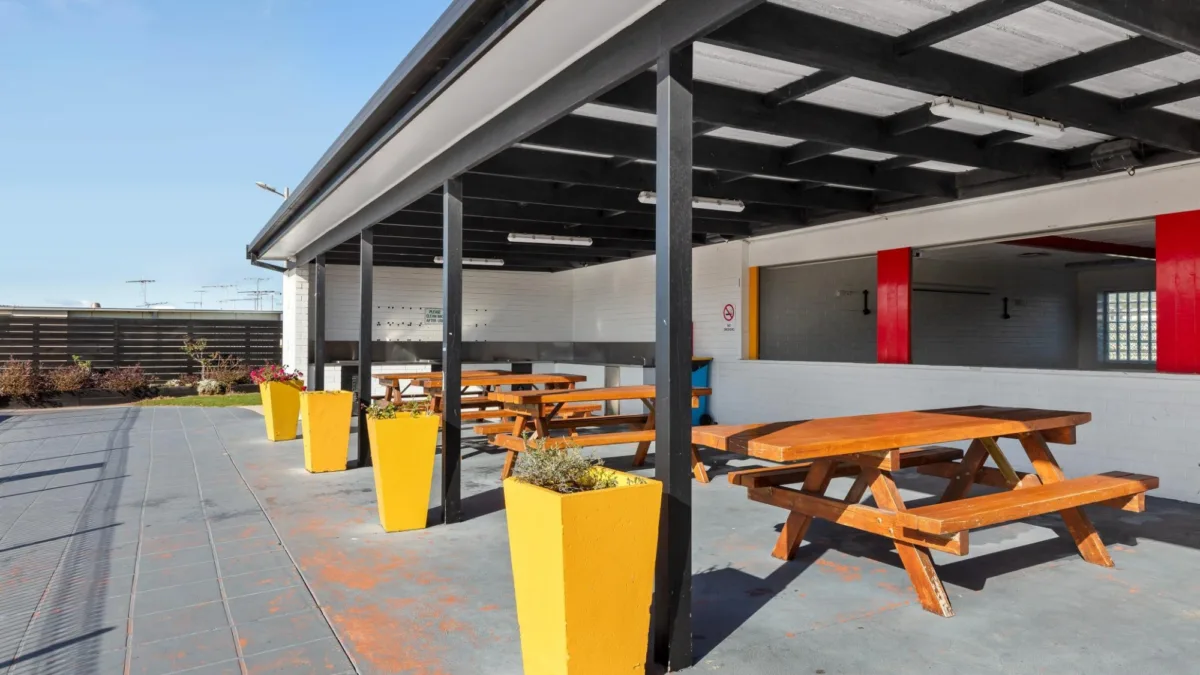 Collendina Holiday Park BBQ Area