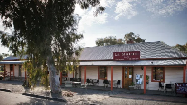 Gateway Village La Maison Image Credit Visit Albury Wodonga