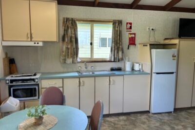 Economy 1 Bedroom Cabin Pet Friendly kitchen